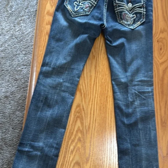 Ladies Rock Revival jeans, size 28 hemmed to a 30 length like new hardly worn. - Picture 4 of 16